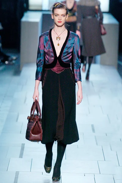 Look 29